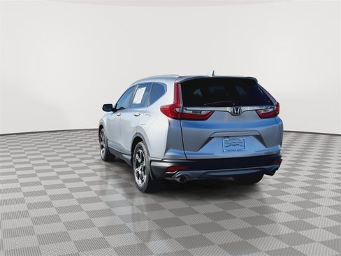 Used 2018 Honda CR-V Touring image 7