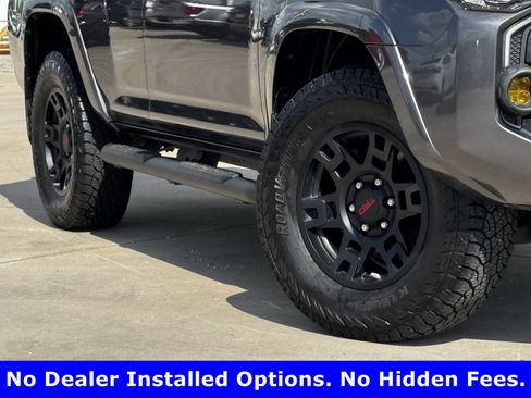 Used 2019 Toyota 4Runner TRD Off-Road Premium AWD/4WD image 12