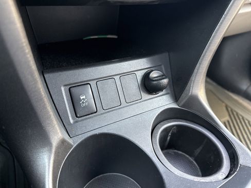 Used 2012 Toyota RAV4 4WD image 18