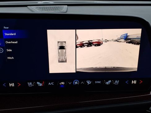 New 2026 Chevrolet Traverse RS w/ LPO, Floor Liner Package AWD/4WD image 21