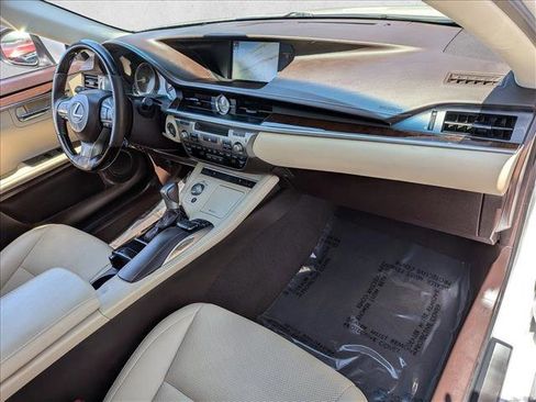 Used 2018 Lexus ES 350 w/ Navigation System Package FWD image 18