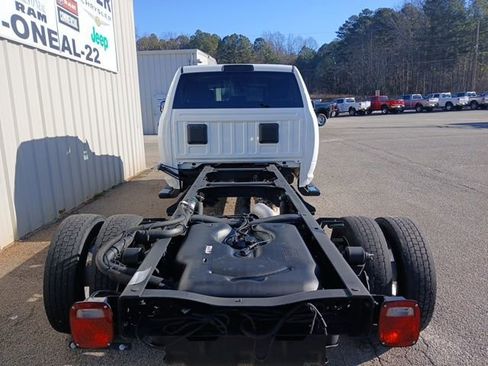 Used 2019 RAM 5500 Tradesman image 4