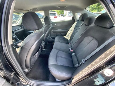 Used 2017 Kia Optima LX w/ Option Group 014 FWD image 24