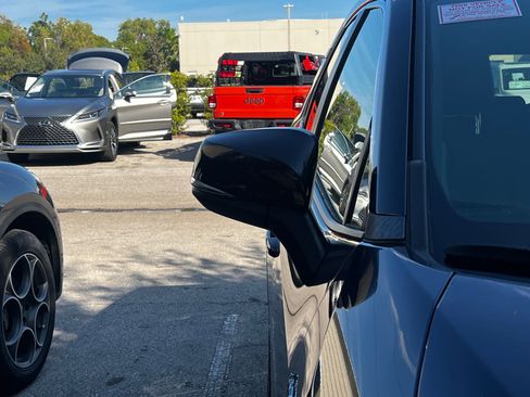 Used 2019 Toyota RAV4 XSE image 7