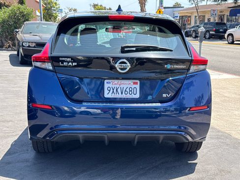 Used 2020 Nissan Leaf SV w/ SV Technology Package FWD image 7