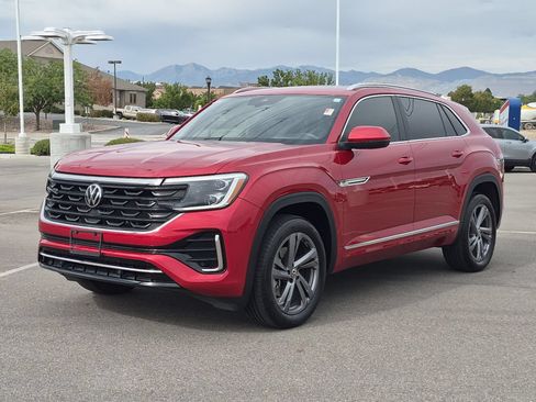 Used 2024 Volkswagen Atlas Cross Sport SEL R-Line AWD/4WD image 7