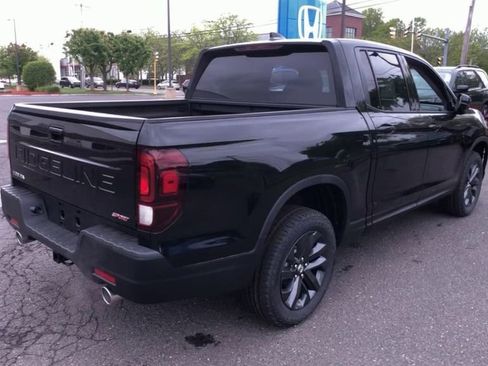 New 2025 Honda Ridgeline Sport image 9