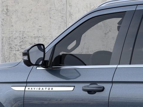 New 2026 Lincoln Navigator Premiere AWD/4WD image 20