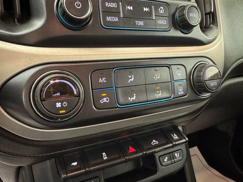 Used 2018 GMC Canyon Denali image 20