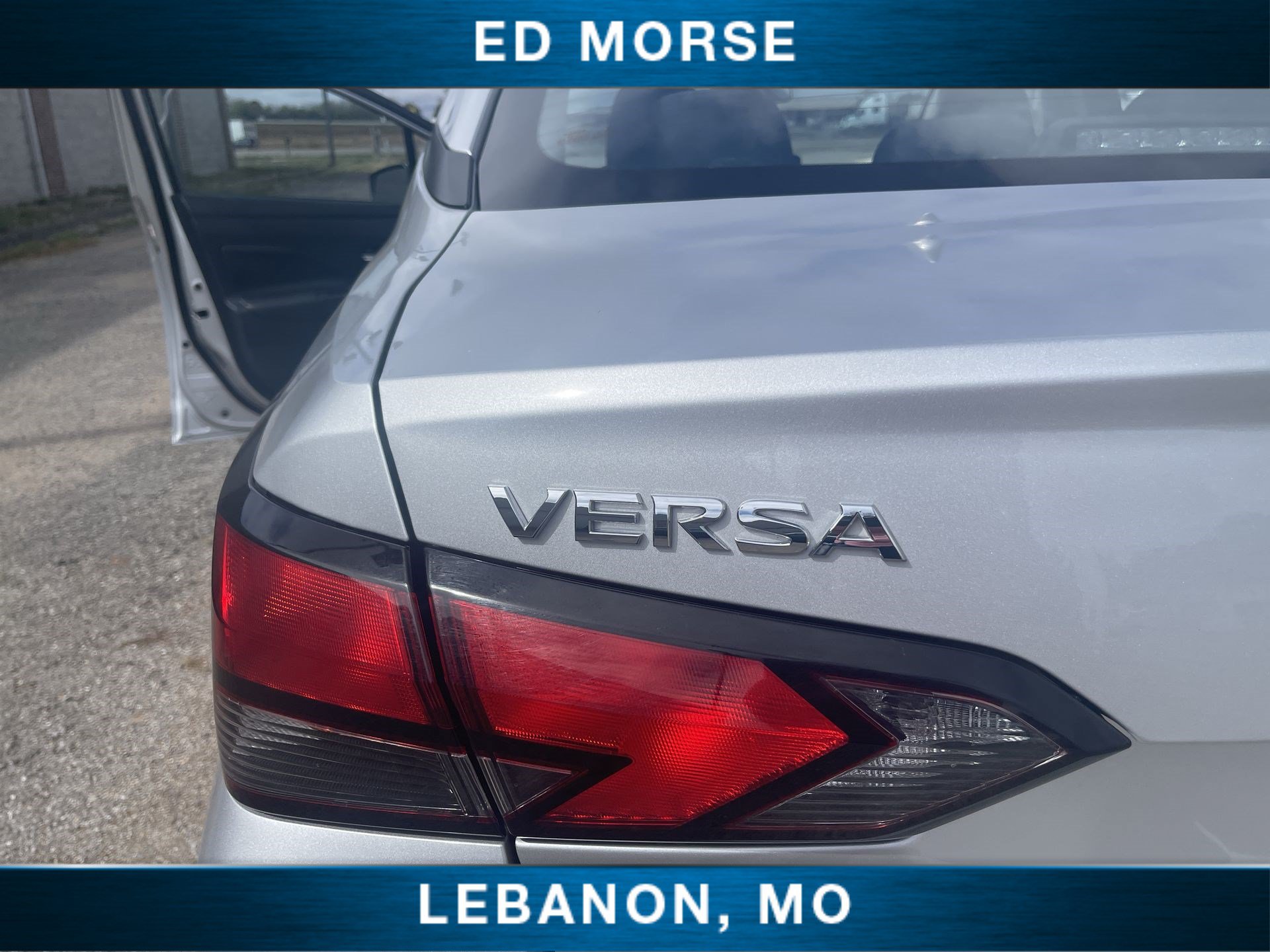 Used 2025 Nissan Versa SV FWD image 29
