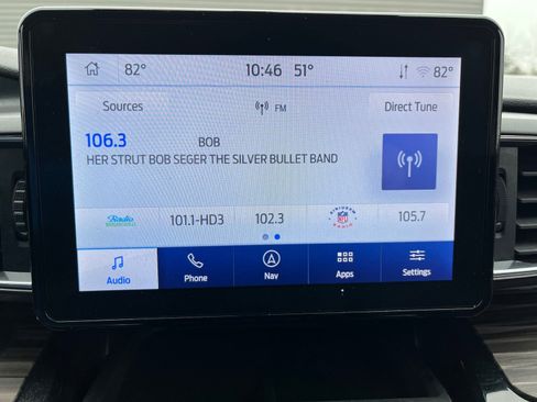 Used 2023 Ford Explorer Limited w/ Equipment Group 301A image 10