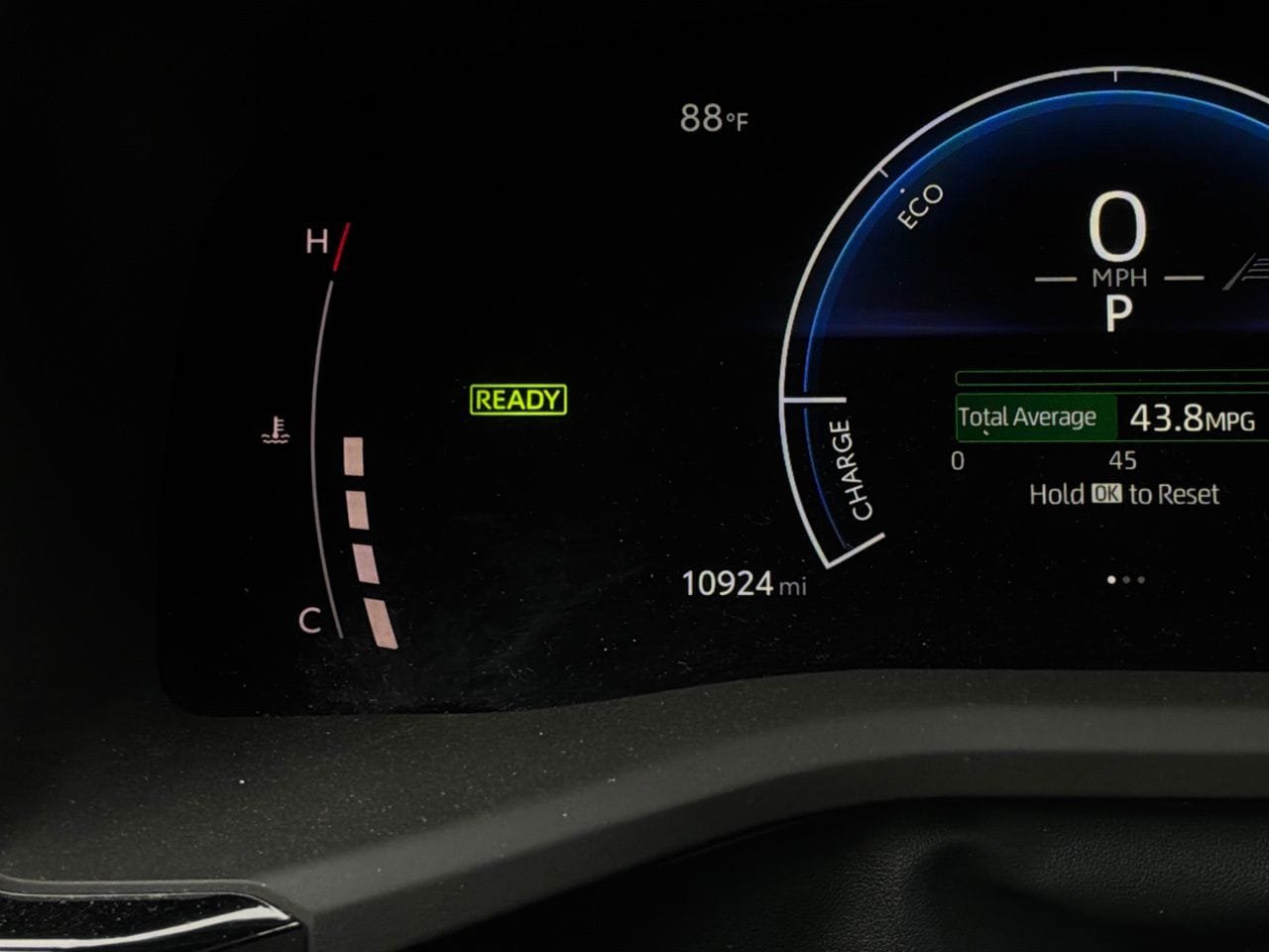 Used 2026 Toyota Camry LE FWD image 40