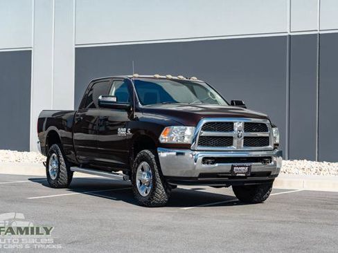 Used 2015 RAM 2500 Tradesman w/ Chrome Appearance Group image 13