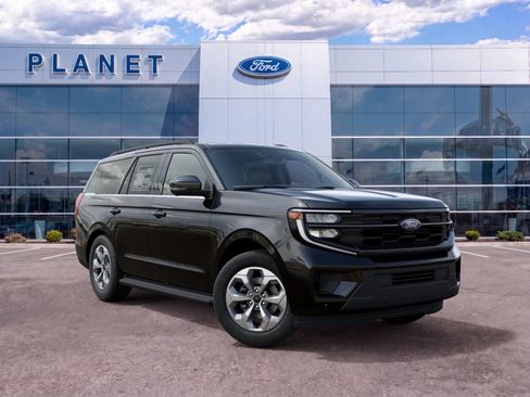 New 2027 Ford Expedition Active RWD image 5