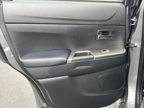 Used 2025 Mitsubishi Outlander Sport AWD image 15