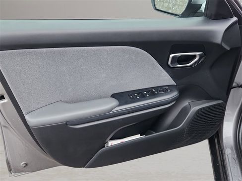 Used 2025 Kia K4 EX image 14