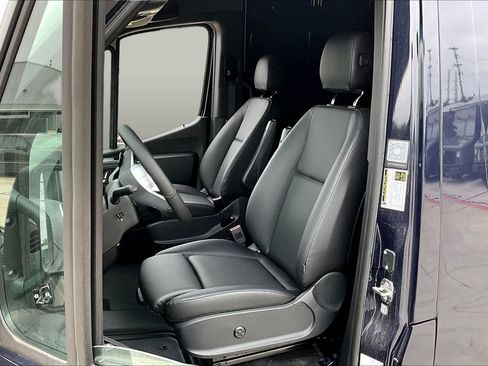 New 2025 Mercedes-Benz Sprinter 2500 image 17