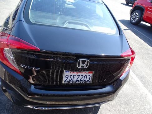 Used 2019 Honda Civic LX image 3