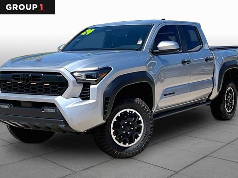 Used 2024 Toyota Tacoma TRD Off-Road AWD/4WD image 1