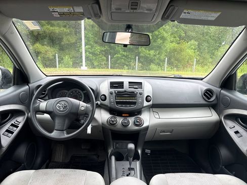 Used 2011 Toyota RAV4 2WD w/ Base L4 Extra Value Pkg image 16