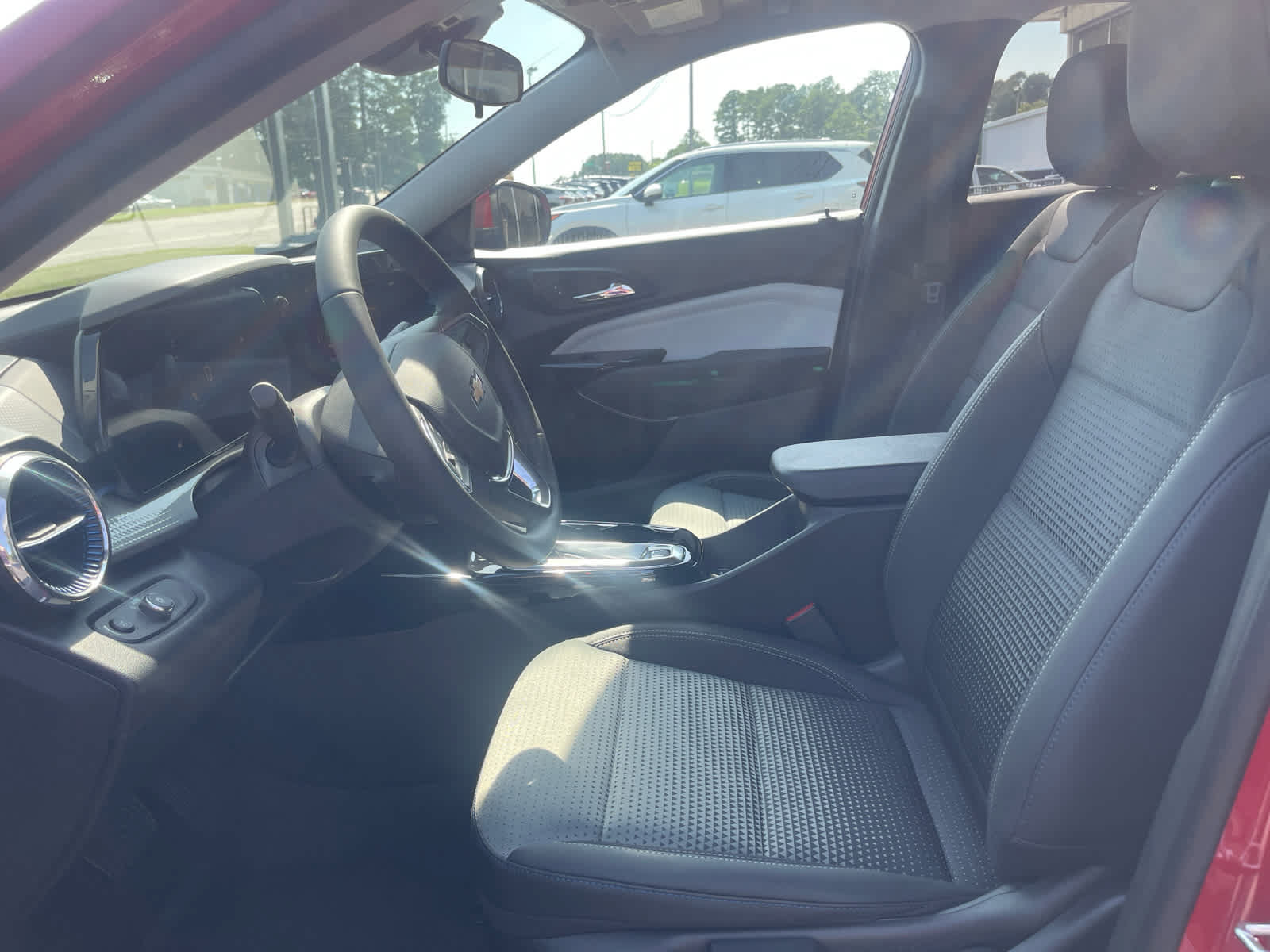 New 2026 Chevrolet Trax LT w/ Driver Confidence Package FWD image 11