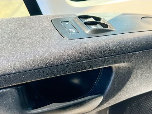 Used 2022 RAM ProMaster 2500 image 16