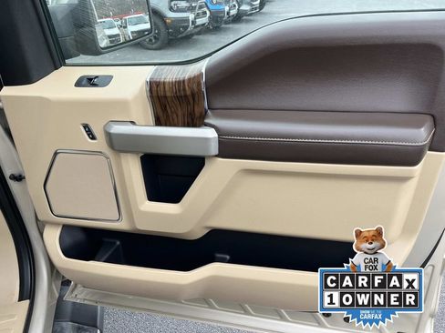 Used 2018 Ford F150 Lariat image 19