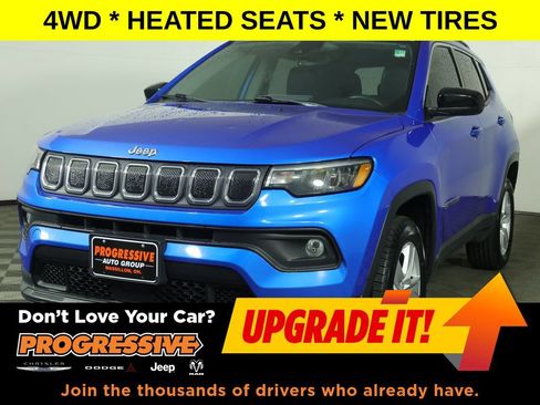 Used 2022 Jeep Compass Latitude w/ Convenience Group AWD/4WD image 1