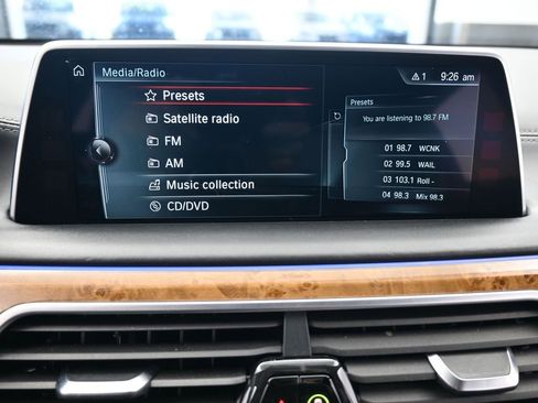 Used 2016 BMW 750i xDrive image 28