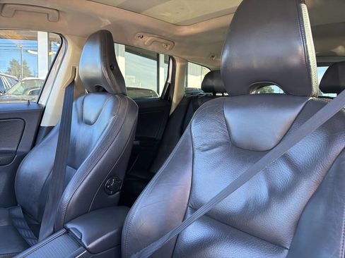 Used 2013 Volvo XC60 T6 image 27
