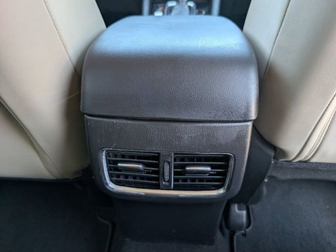 Used 2018 MAZDA CX-5 Touring w/ Preferred Equipment Package FWD image 7