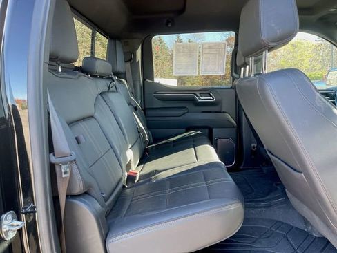 Used 2023 Chevrolet Silverado 1500 High Country w/ Technology Package image 27