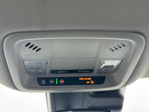 Used 2024 Chevrolet Malibu LT FWD image 18