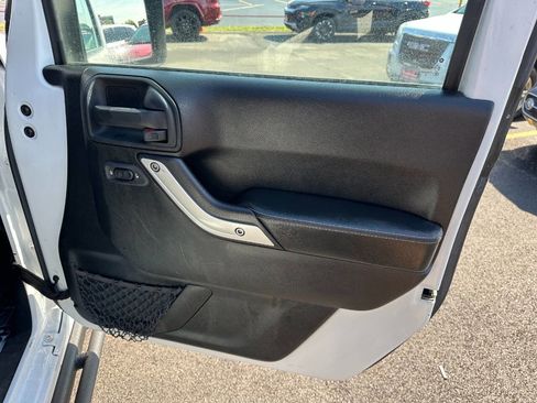 Used 2016 Jeep Wrangler Rubicon image 20