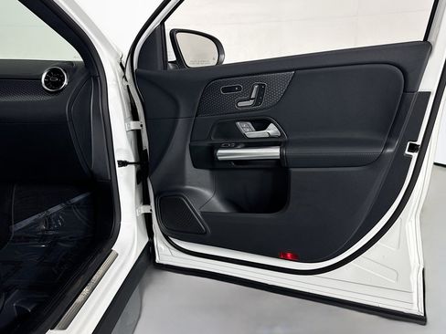 Certified 2026 Mercedes-Benz GLA 250 image 24