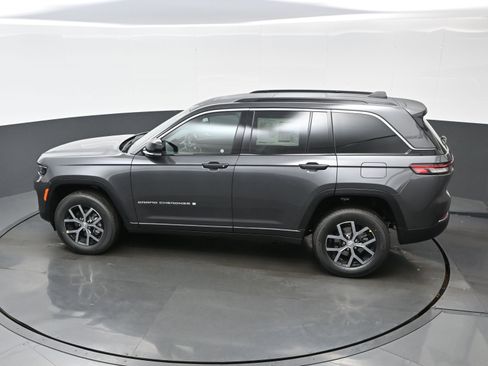 New 2025 Jeep Grand Cherokee Limited image 19
