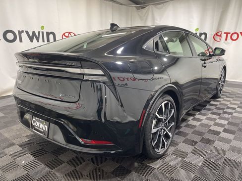 Used 2024 Toyota Prius Prime XSE image 7