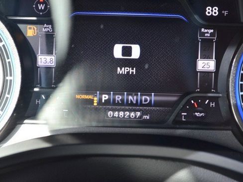 Used 2022 RAM 1500 Limited w/ Body Color Bumper Group image 24