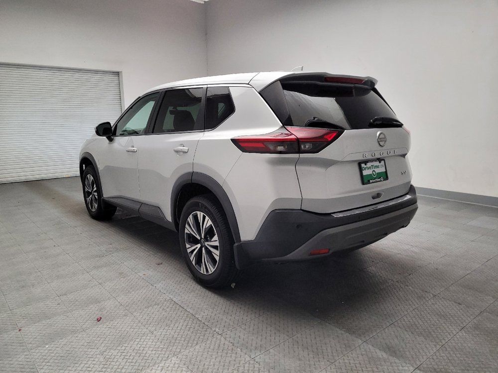 Used 2022 Nissan Rogue SV FWD image 5