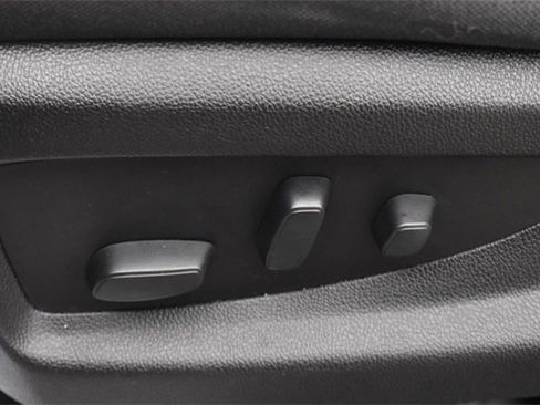 Certified 2018 Chevrolet Silverado 1500 LT w/ All Star Edition image 23