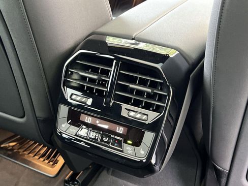 Used 2024 BMW iX M60 image 27