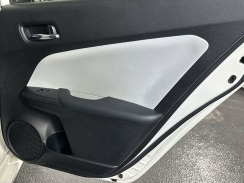 Used 2019 Toyota Prius Limited image 38