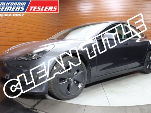 Used 2023 Tesla Model 3 Standard Range RWD image 1