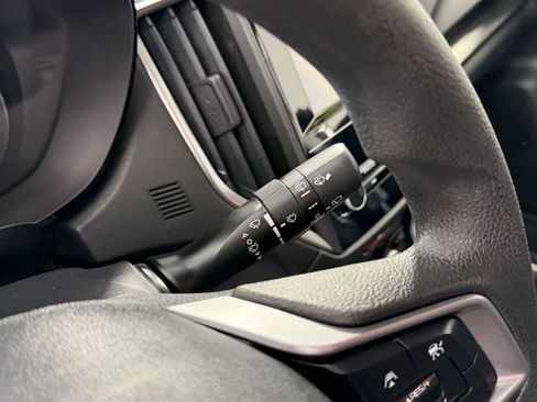 Used 2021 Subaru Crosstrek 2.0i AWD/4WD image 18