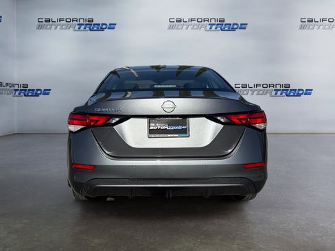 Used 2025 Nissan Sentra SV image 6