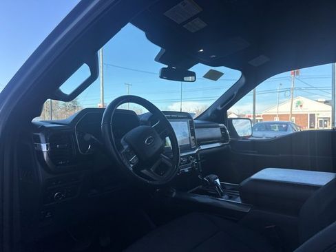 Used 2021 Ford F150 XLT w/ Equipment Group 302A High image 9