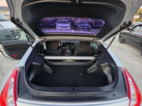 Used 2009 Nissan 370Z Touring w/ Sport Pkg image 12