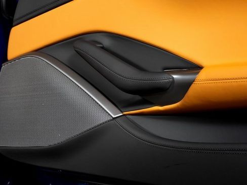 Used 2019 Ferrari Portofino image 57