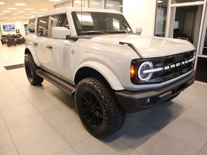 New 2026 Ford Bronco Outer Banks