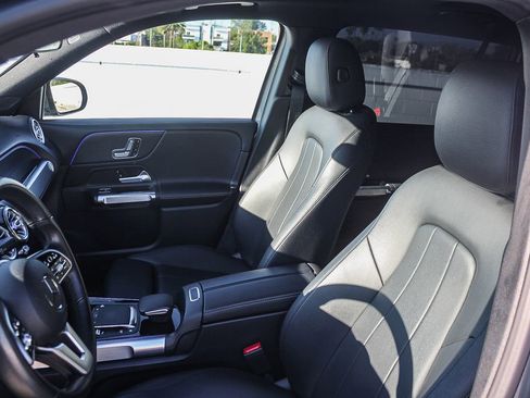 Used 2021 Mercedes-Benz GLB 250 image 18